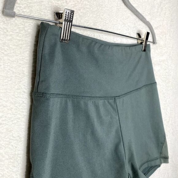 Balance Collection Athletic Workout Spandex Biker Shorts Gym Yoga Green Medium - Picture 2 of 8
